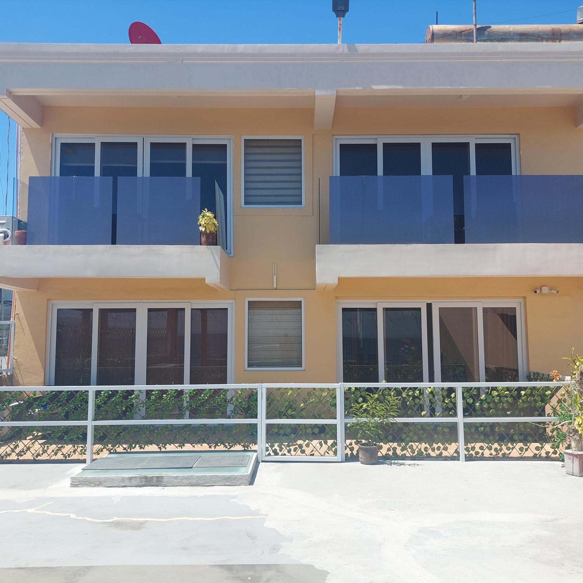 Captngreggs Dive Resort Puerto Galera Extérieur photo
